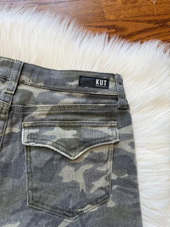 Kut From the Kloth Alice Denim Shorts either Released - Picture 6 of 6